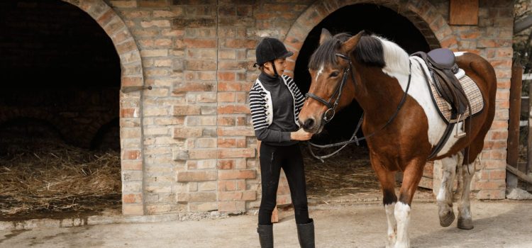 Choisir son pantalon d’équitation taille basse : allier style et confort